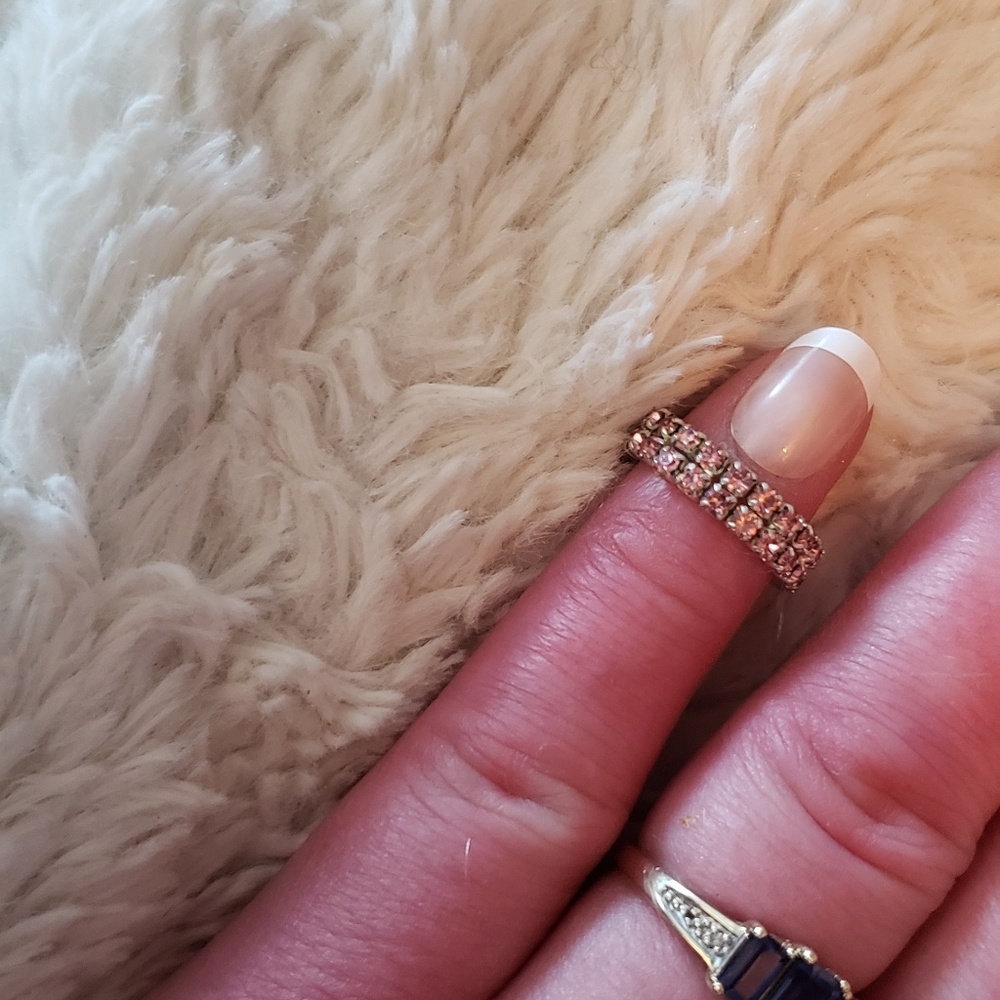 Pink Rhinestone Ring - Picture 2 of 6